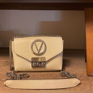 Valentino by Mario Valentino crossbody bag 💛